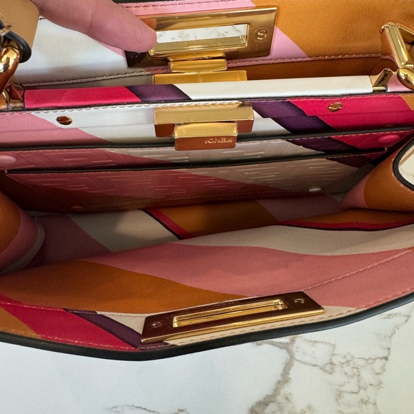 FENDI Peekaboo Medium-NEW RARE - Picture 4 of 7